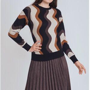 Elegant Wave Pattern Crew Neck Sweater